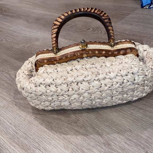 Vintage Straw Wooden Handle Clutch Bag - Picture 9 of 9